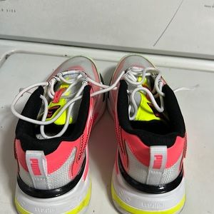 Sneakers size 7 in a box